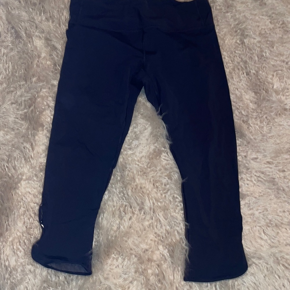 LuluLemon 10 mesh capri black leggings